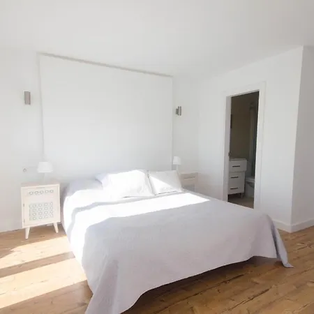 Holiday home Casa Vilma- Magnificent 4 Bedroom House Next To The With Sea Views Estepona
